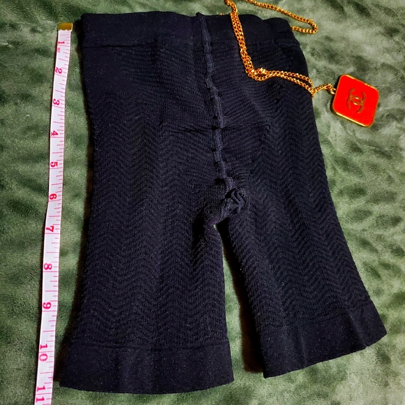 Corset - Picture 2 of 6